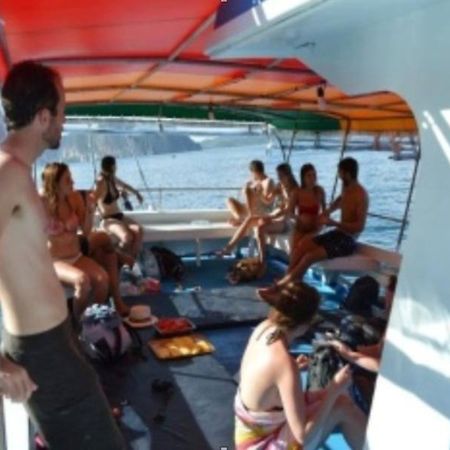 Maya Bay Sleepaboard Resort Pulau Phi Phi Luaran gambar